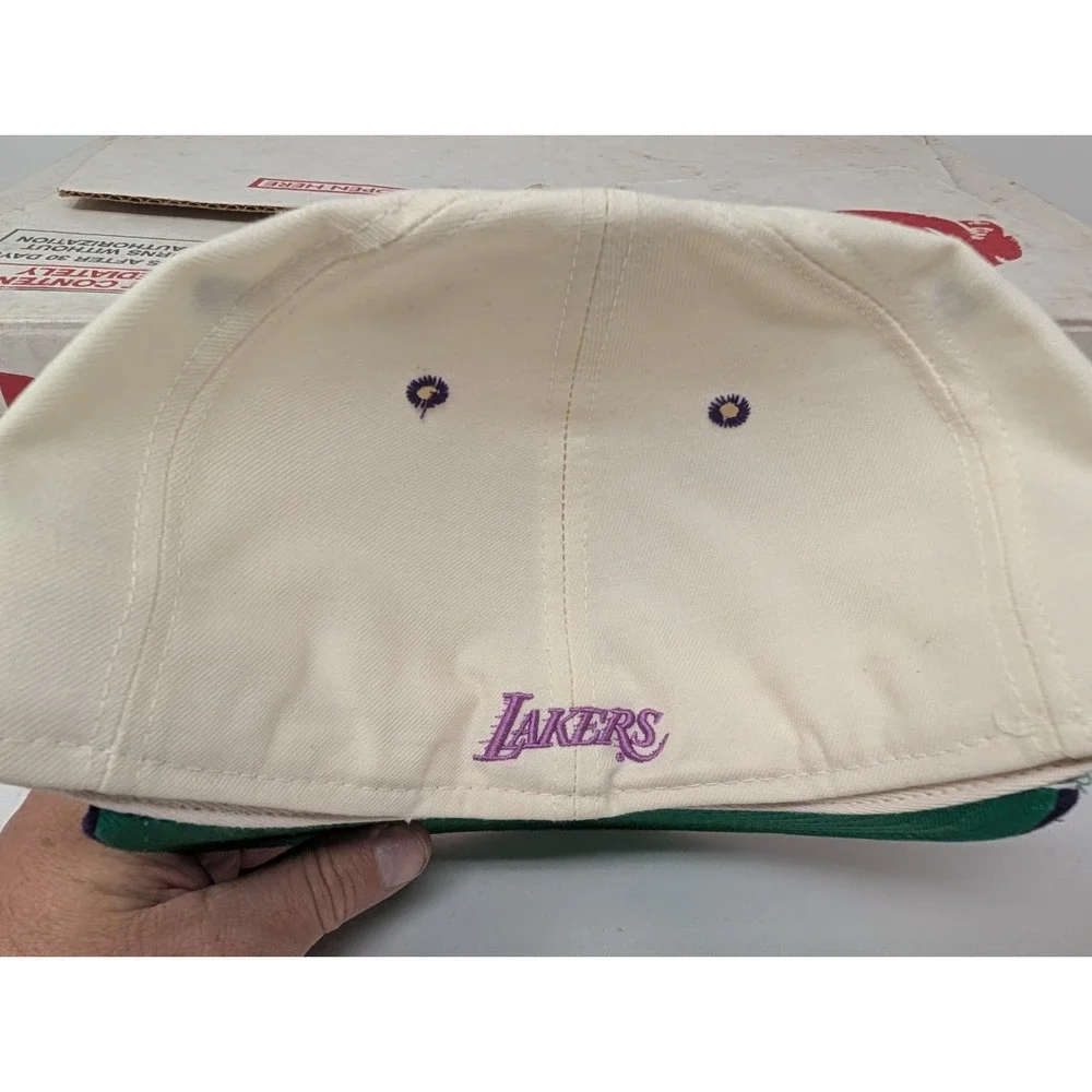 VINTAGE Los Angeles Lakers Hat Cap Fitted 7 3/8